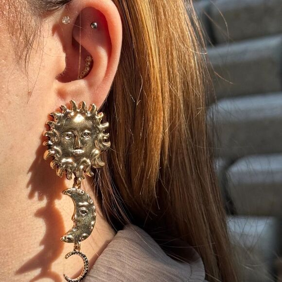 NWT ZARA SUN AND MOON EARRINGS - Picture 8 of 9
